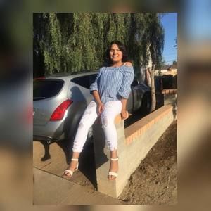 Meet your Posher, Leslie